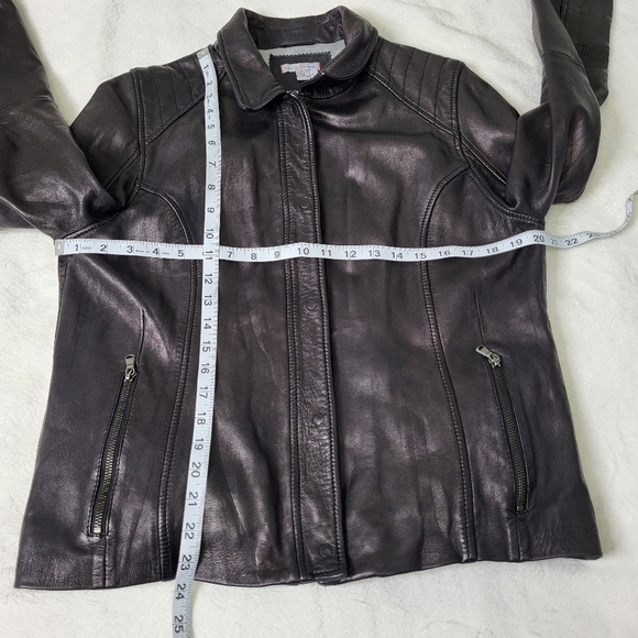 Women's Black Lamb Leather Jacket. Size Medium. Carbon2Cobalt - Picture 13 of 16